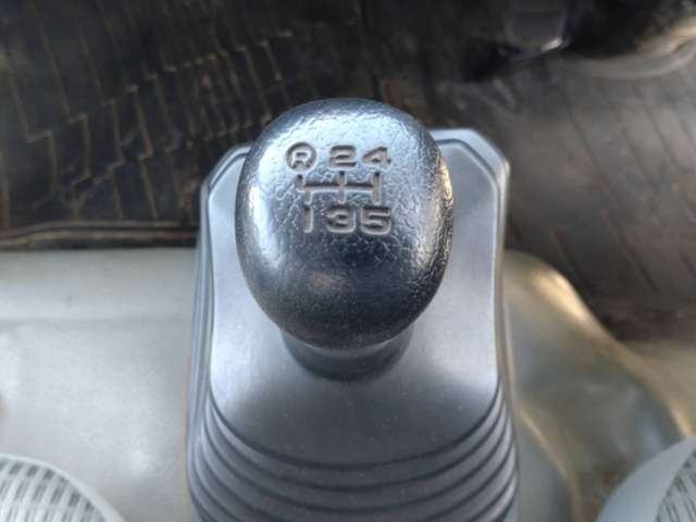 日野自動車デュトロタンクローリー 1層3KL 消防書類有り|中古トラックの販売・買取・査定のアイナビ