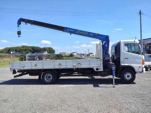 日野自動車レンジャー4トンユニック 4段クレーン ラジコン付|中古トラックの販売・買取・査定のアイナビ