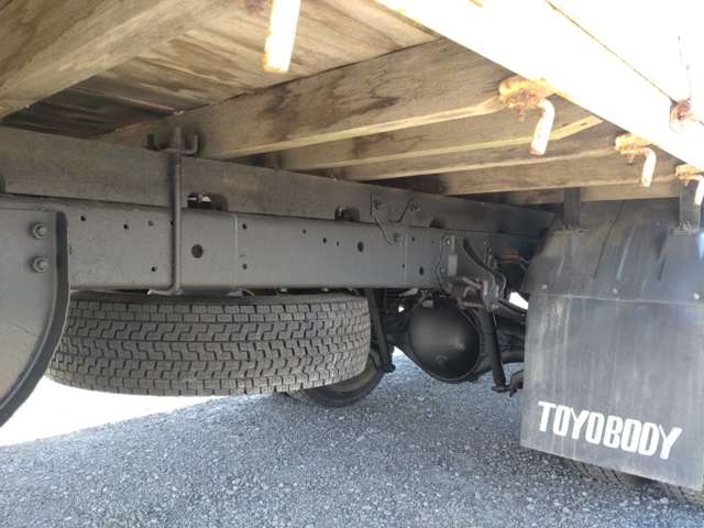 日野自動車レンジャー4トンユニック 4段クレーン ラジコン付|中古トラックの販売・買取・査定のアイナビ