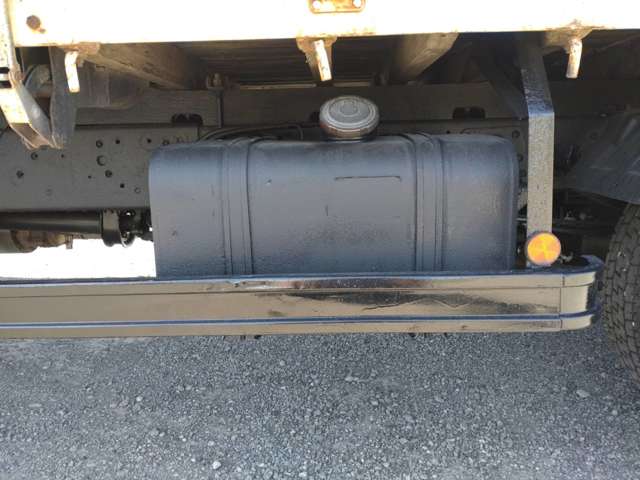 日野自動車レンジャー4トンユニック 4段クレーン ラジコン付|中古トラックの販売・買取・査定のアイナビ