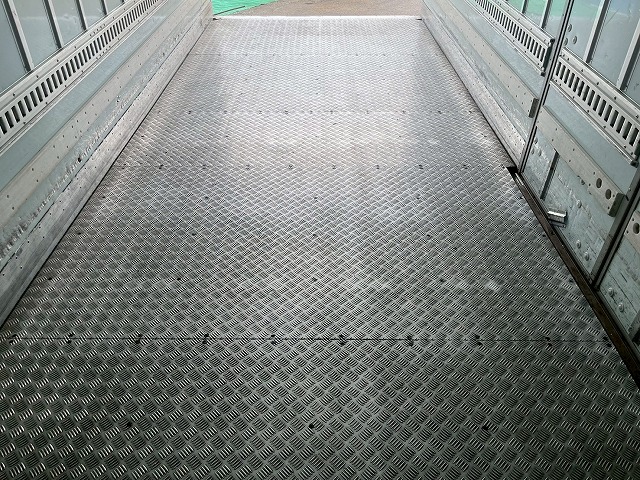 -30℃低温設定★後輪エアサス★格納式パワーゲート★フルワイド|中古トラックの販売・買取・査定のアイナビ