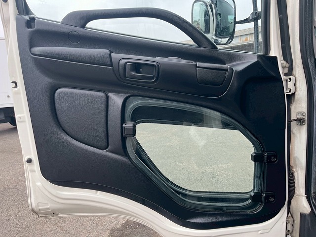 -30℃低温設定★後輪エアサス★格納式パワーゲート★フルワイド|中古トラックの販売・買取・査定のアイナビ