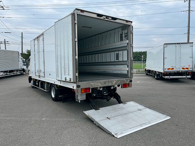 -30℃低温設定★後輪エアサス★格納式パワーゲート★フルワイド|中古トラックの販売・買取・査定のアイナビ