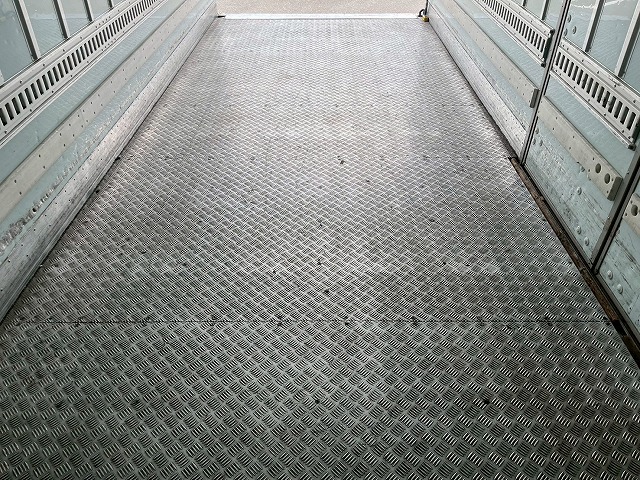 -30℃低温設定★後輪エアサス★格納式パワーゲート★フルワイド|中古トラックの販売・買取・査定のアイナビ