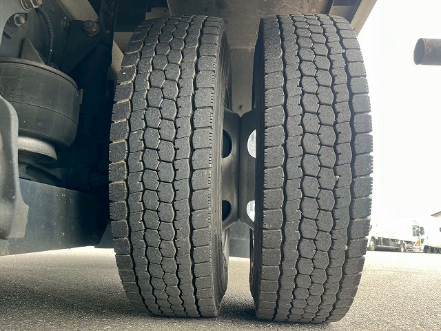 -30℃低温設定★後輪エアサス★格納式パワーゲート★フルワイド|中古トラックの販売・買取・査定のアイナビ