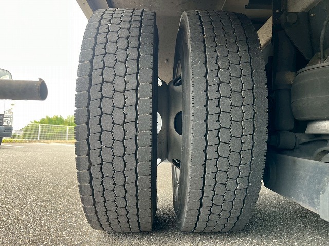 -30℃低温設定★後輪エアサス★格納式パワーゲート★フルワイド|中古トラックの販売・買取・査定のアイナビ