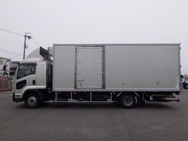 イスズ2PG-FRR90T2冷凍車4tワイド|中古トラックの販売・買取・査定のアイナビ