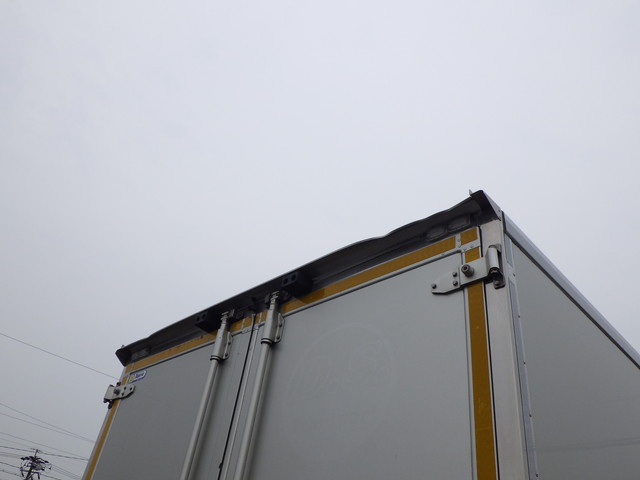 イスズ2PG-FRR90T2冷凍車4tワイド|中古トラックの販売・買取・査定のアイナビ