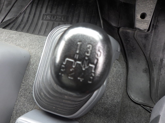 イスズ2PG-FRR90T2冷凍車4tワイド|中古トラックの販売・買取・査定のアイナビ