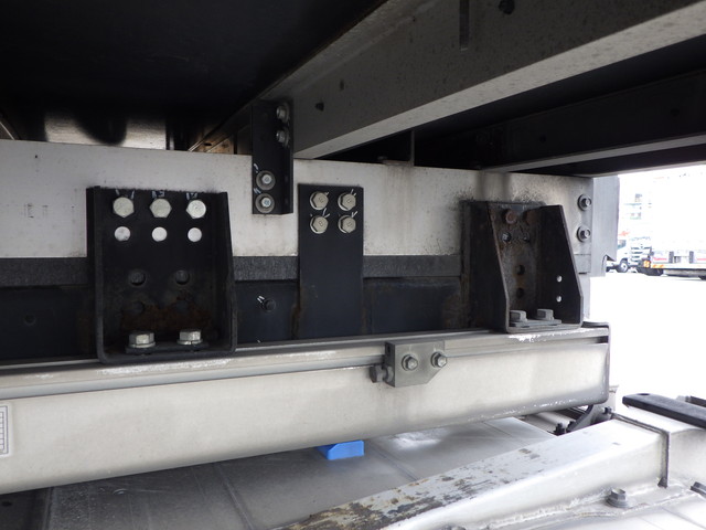 イスズ2PG-FRR90T2冷凍車4tワイド|中古トラックの販売・買取・査定のアイナビ