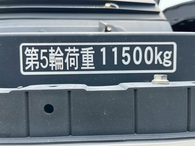 第5輪11.5トン★ハイルーフ★450馬力★ブタ鼻★ワンオーナー|中古トラックの販売・買取・査定のアイナビ