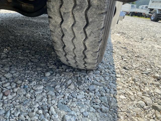 いすゞ ダンプ フォワード|中古トラックの販売・買取・査定のアイナビ