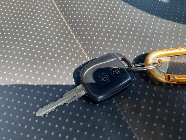 いすゞ ダンプ フォワード|中古トラックの販売・買取・査定のアイナビ