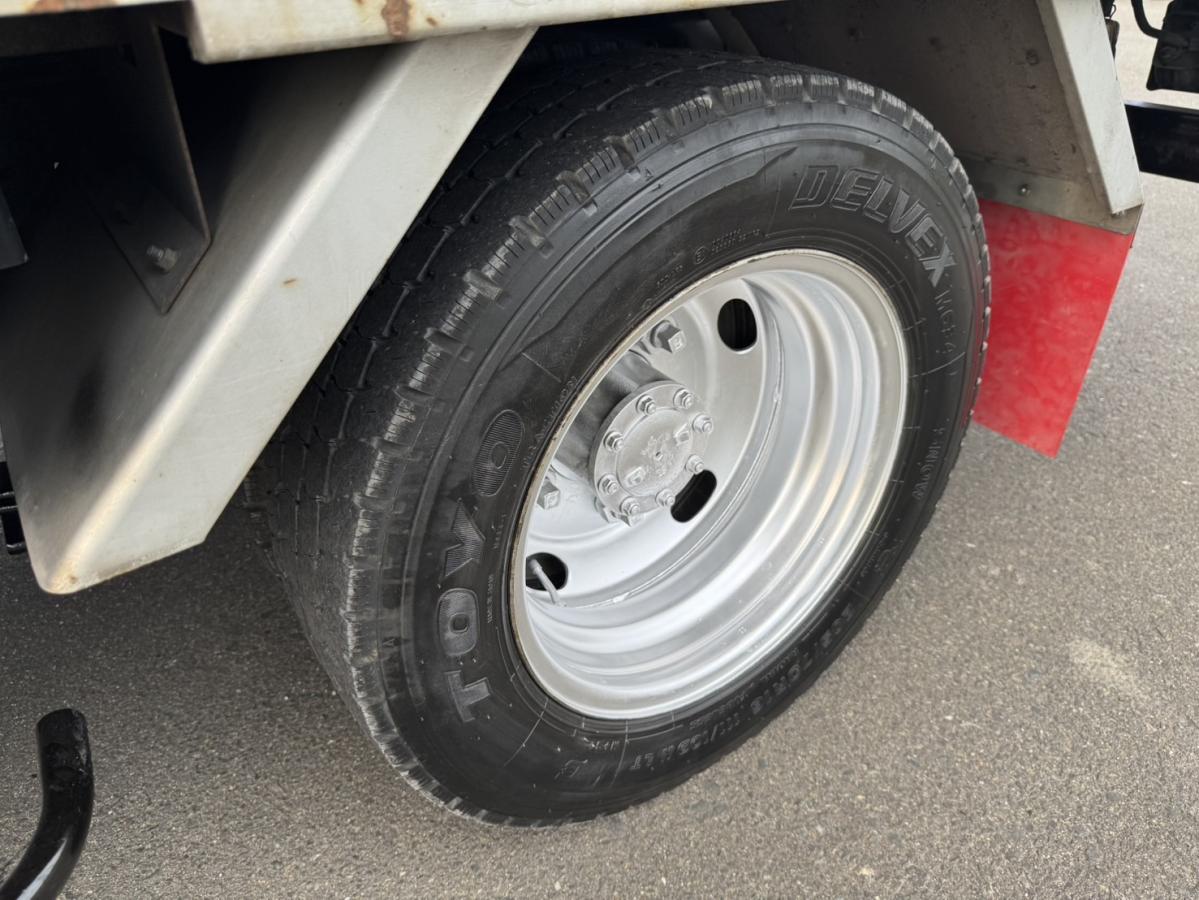 平成23年エルフアルミブロック平パワーゲートマニュアル6速|中古トラックの販売・買取・査定のアイナビ