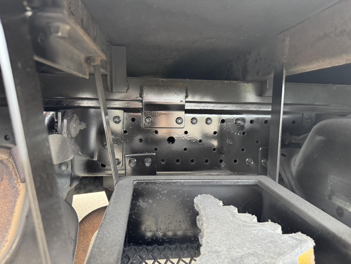 平成23年エルフアルミブロック平パワーゲートマニュアル6速|中古トラックの販売・買取・査定のアイナビ