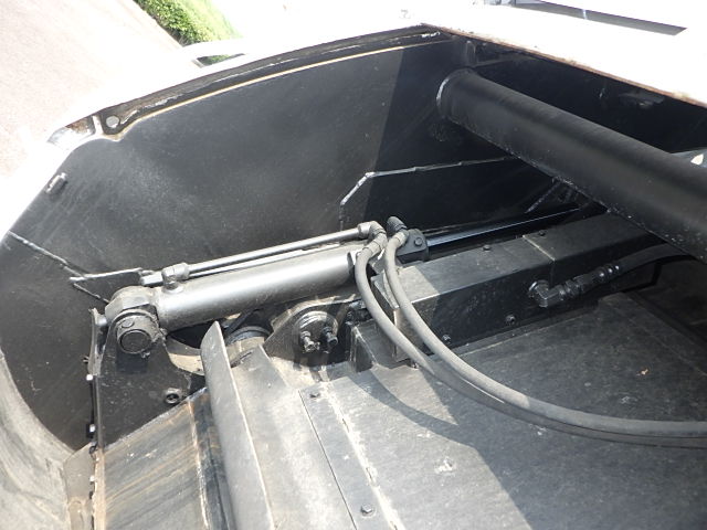 UDトラックス 平成29年式 塵芥車 6.0㎥ プレス式 新明和製|中古トラックの販売・買取・査定のアイナビ