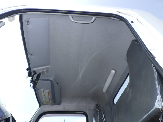 UDトラックス 平成29年式 塵芥車 6.0㎥ プレス式 新明和製|中古トラックの販売・買取・査定のアイナビ