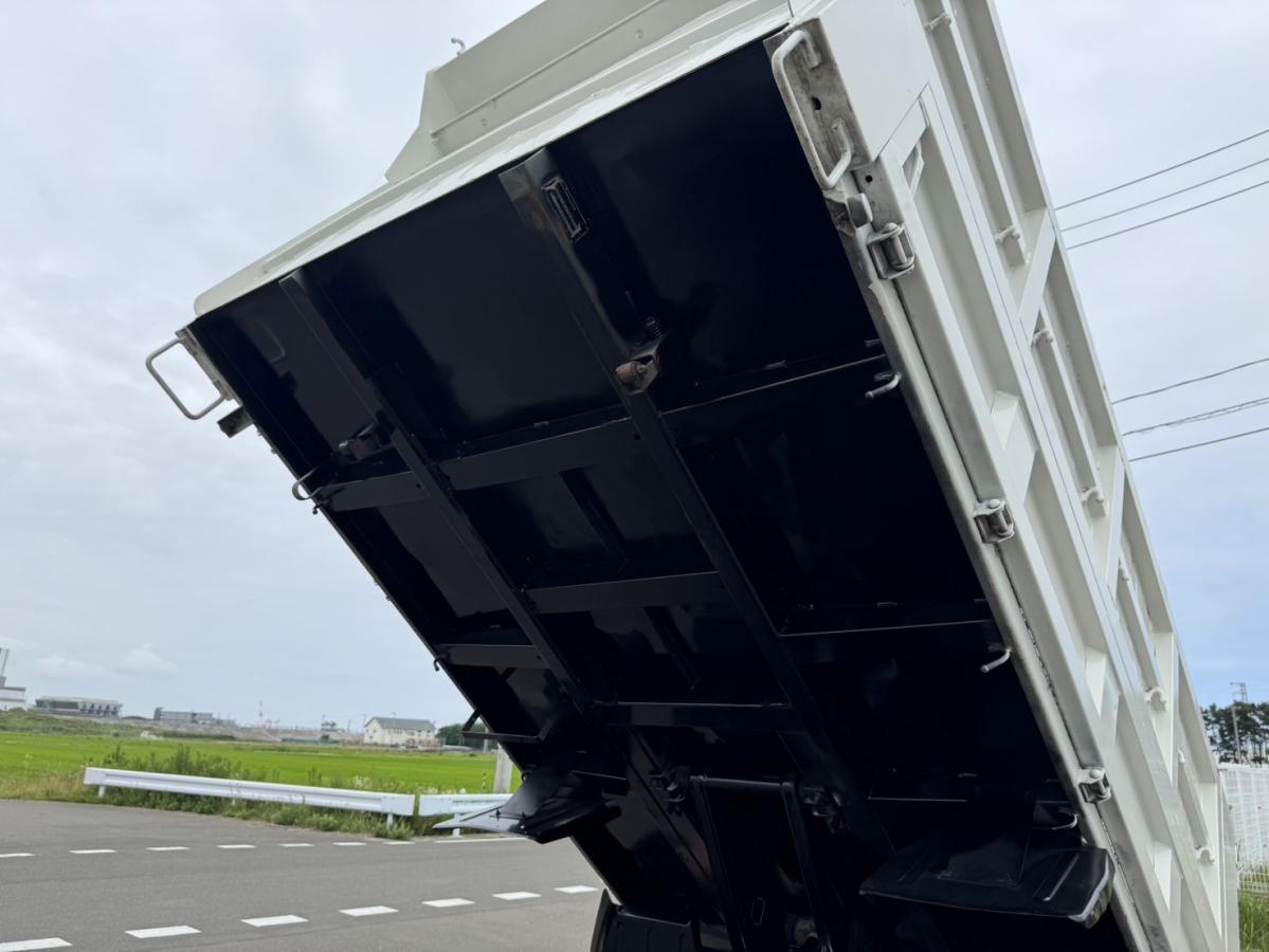 平成24年エルフ深ダンプマニュアル6速あゆみ掛け有|中古トラックの販売・買取・査定のアイナビ