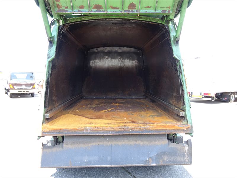 増トン プレス 10.2㎥|中古トラックの販売・買取・査定のアイナビ