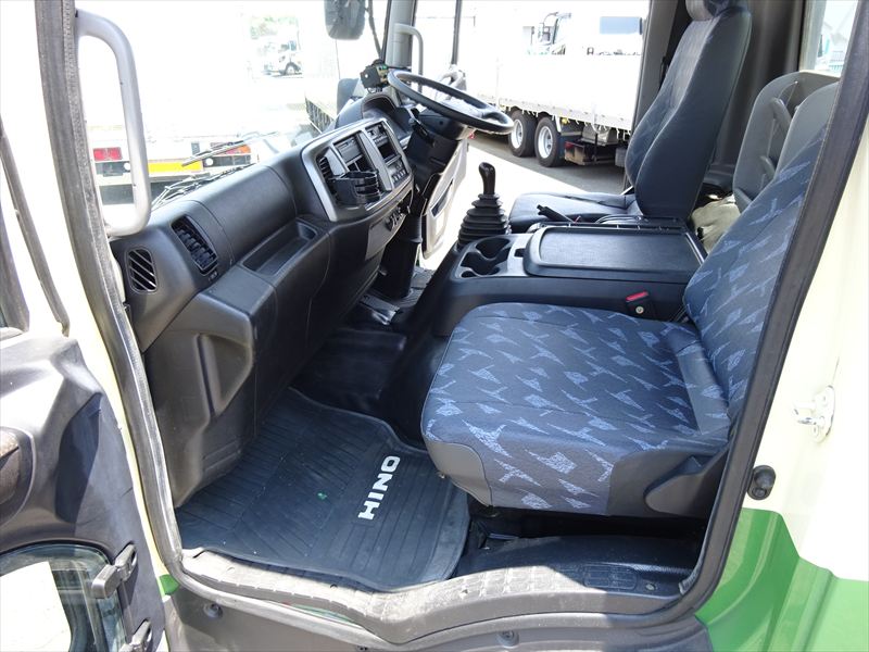 増トン プレス 10.2㎥|中古トラックの販売・買取・査定のアイナビ