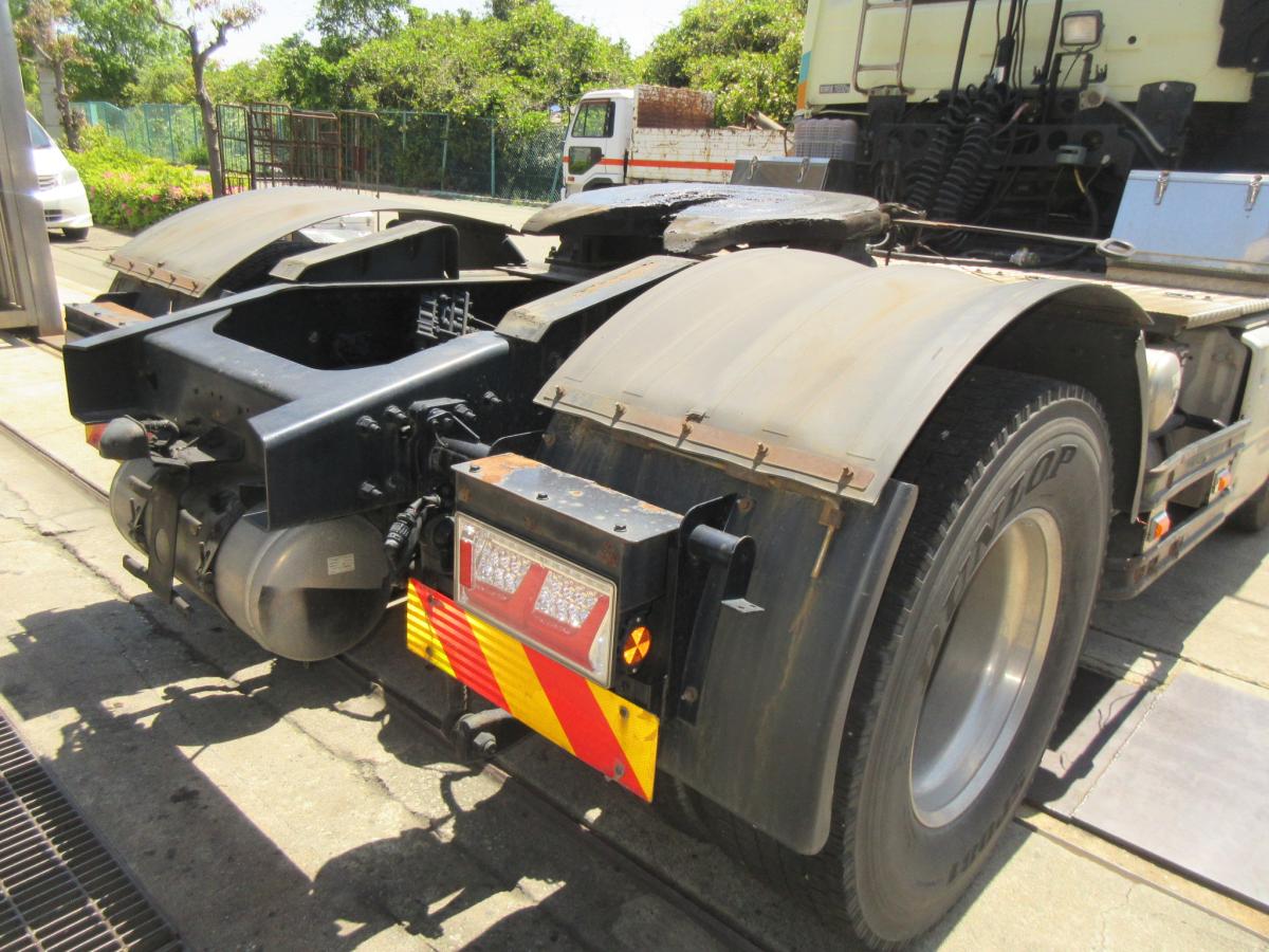 2PGクオン11.5トンハイルーフトラクタ|中古トラックの販売・買取・査定のアイナビ