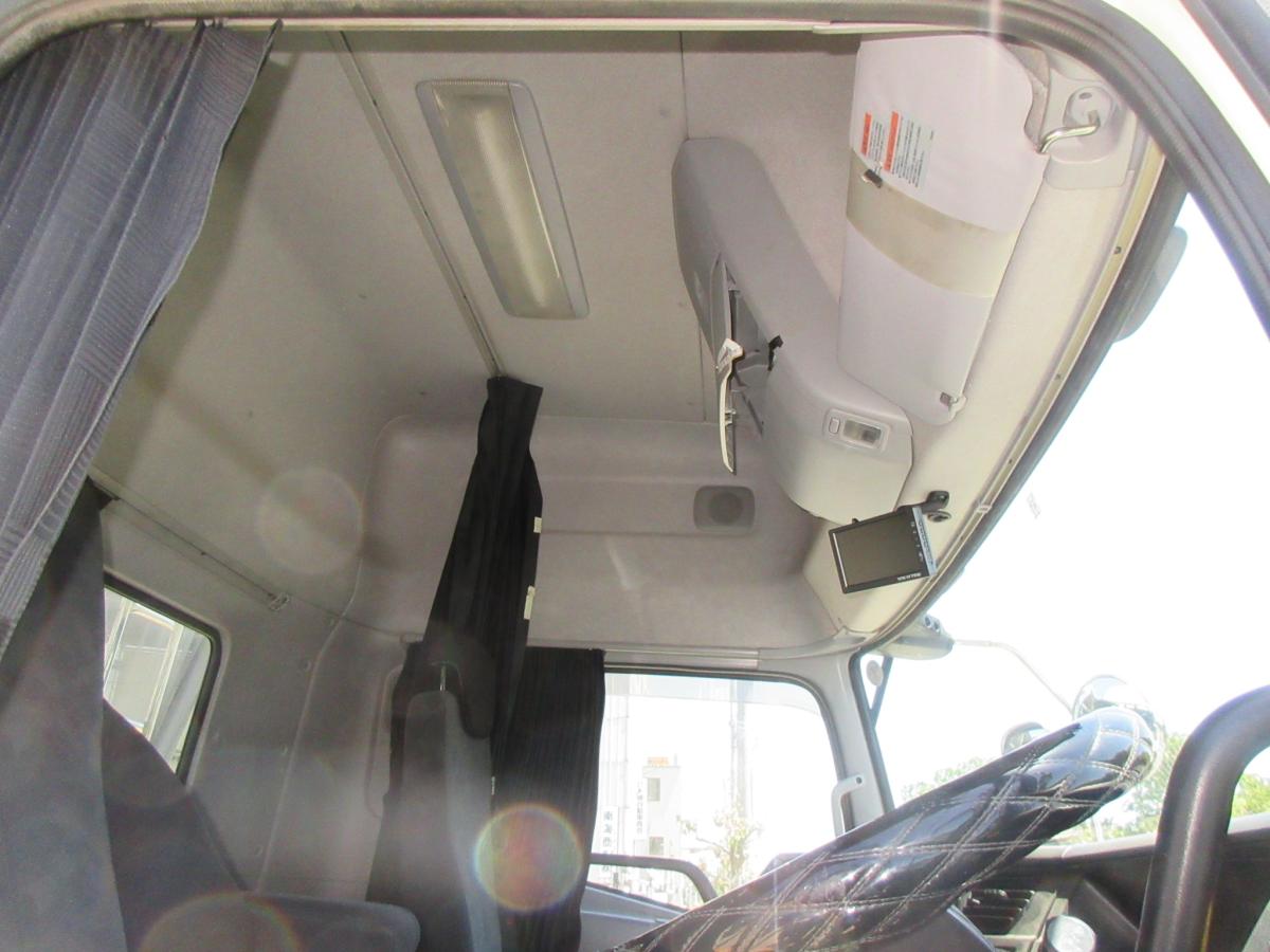 2PGクオン11.5トンハイルーフトラクタ|中古トラックの販売・買取・査定のアイナビ