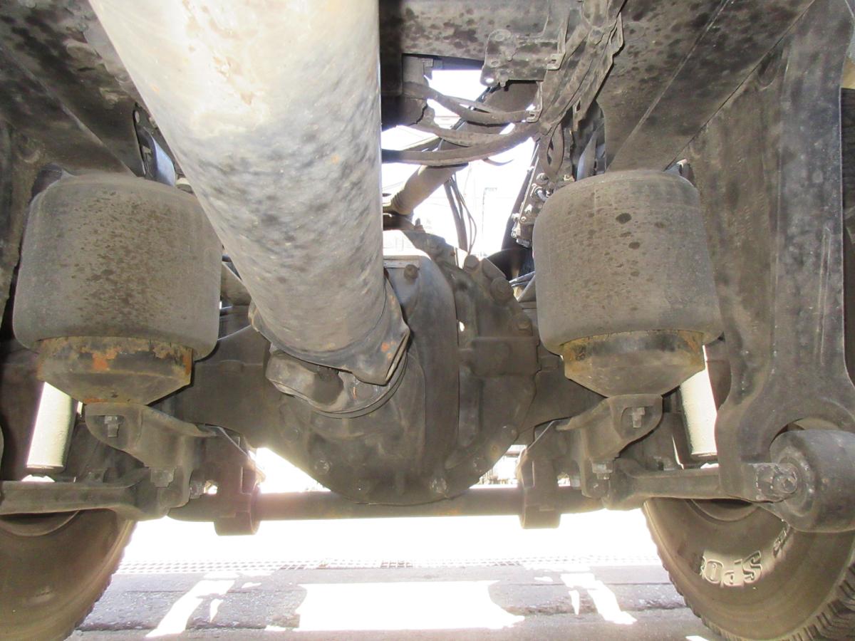 2PGクオン11.5トンハイルーフトラクタ|中古トラックの販売・買取・査定のアイナビ