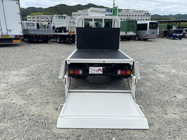 日野 Wキャブ デュトロ|中古トラックの販売・買取・査定のアイナビ