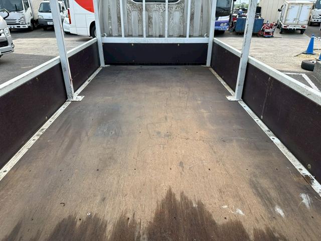 三菱ふそうキャンターガッツ平ボディ|中古トラックの販売・買取・査定のアイナビ