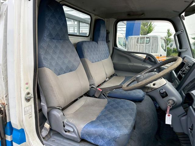 三菱ふそうキャンターガッツ平ボディ|中古トラックの販売・買取・査定のアイナビ