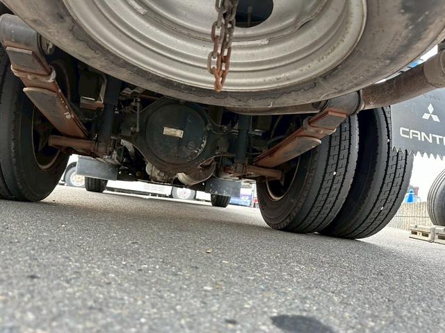 三菱ふそうキャンターガッツ平ボディ|中古トラックの販売・買取・査定のアイナビ