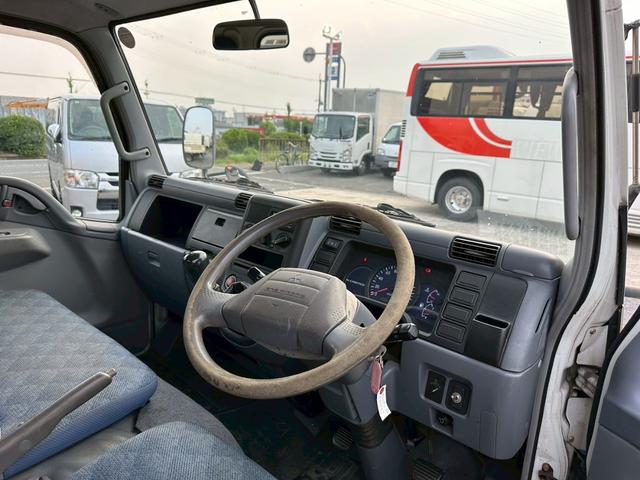 三菱ふそうキャンターガッツ平ボディ|中古トラックの販売・買取・査定のアイナビ