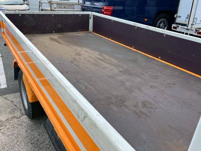 三菱ふそうキャンターガッツ平ボディ|中古トラックの販売・買取・査定のアイナビ