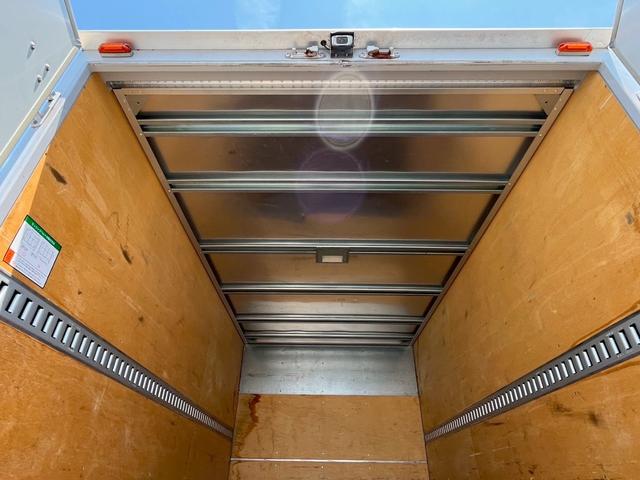 いすゞエルフアルミバン|中古トラックの販売・買取・査定のアイナビ