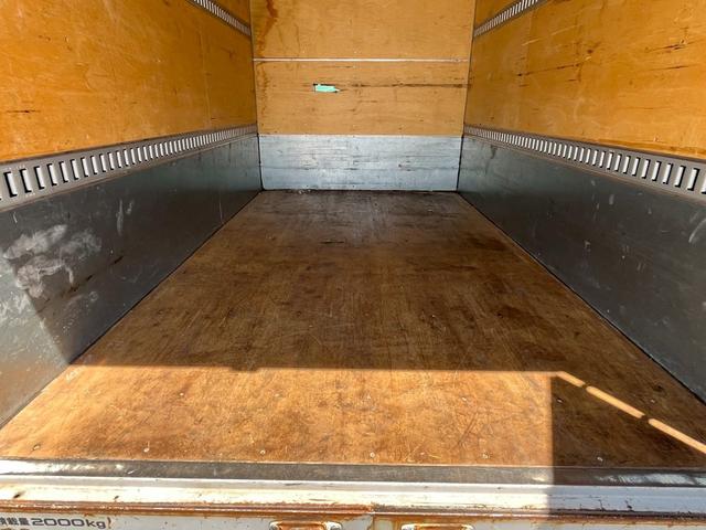 いすゞエルフアルミバン|中古トラックの販売・買取・査定のアイナビ