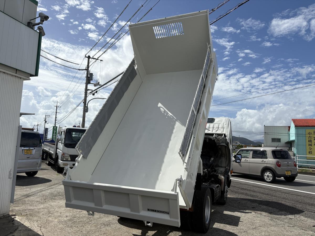 H24 デュトロ 3tダンプ|中古トラックの販売・買取・査定のアイナビ