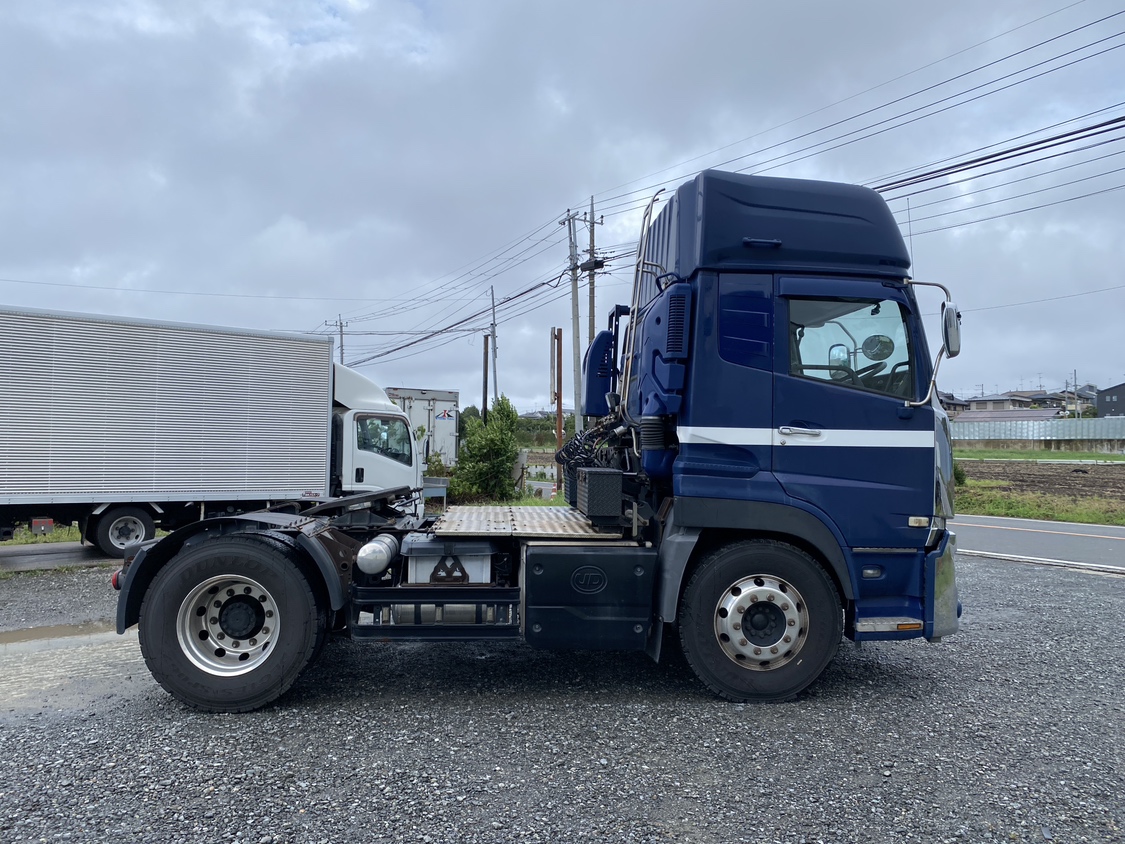 H30年式460馬力ハイルーフトラクタ、車検付|中古トラックの販売・買取・査定のアイナビ