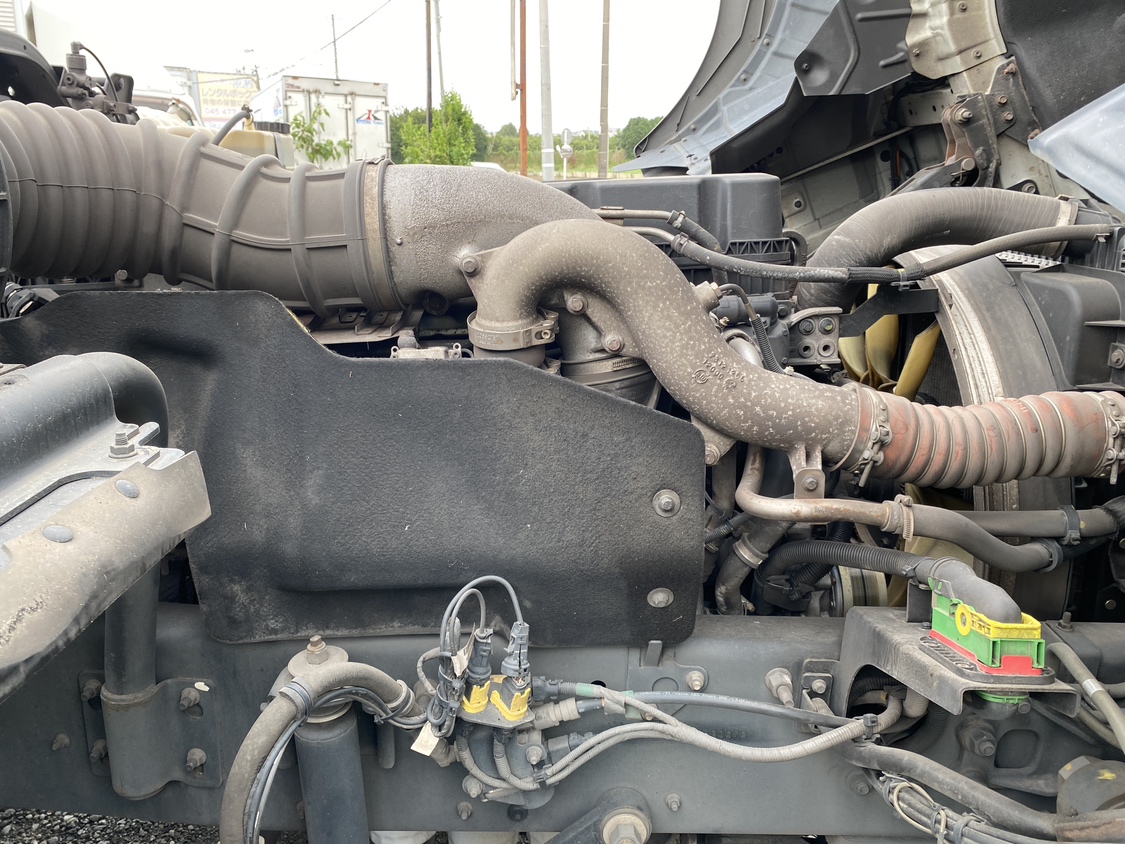 H30年式460馬力ハイルーフトラクタ、車検付|中古トラックの販売・買取・査定のアイナビ