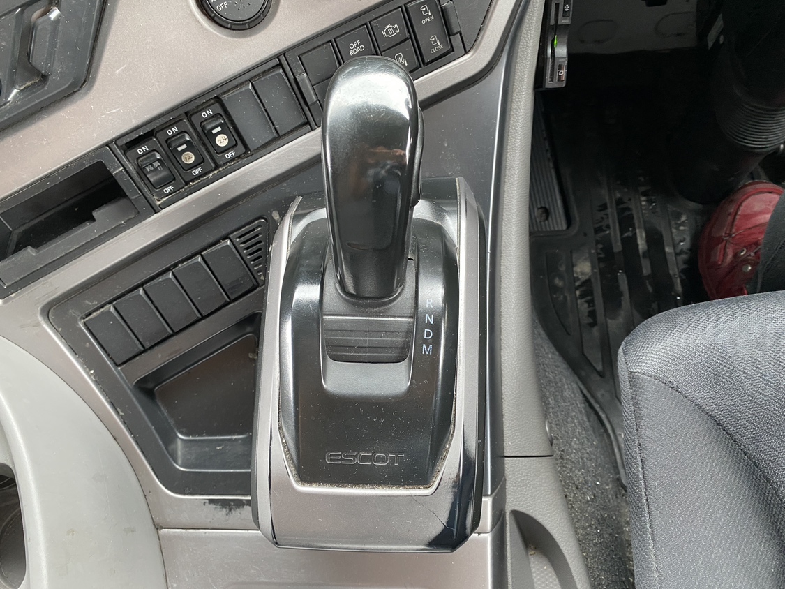 H30年式460馬力ハイルーフトラクタ、車検付|中古トラックの販売・買取・査定のアイナビ