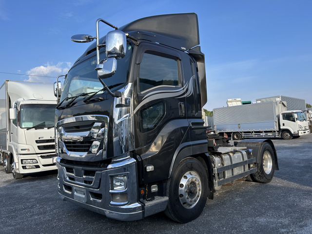 【第五輪荷重11.5t】いすゞギガ/メッキパーツ/ブラック|中古トラックの販売・買取・査定のアイナビ