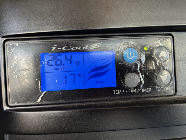 【第五輪荷重11.5t】いすゞギガ/メッキパーツ/ブラック|中古トラックの販売・買取・査定のアイナビ