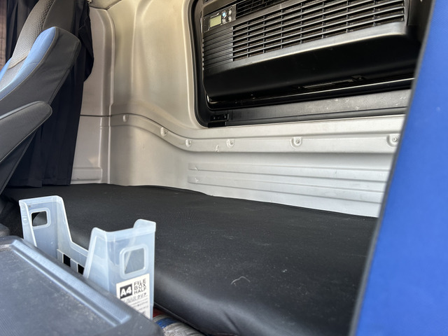 【第五輪荷重11.5t】いすゞギガ/メッキパーツ/ブラック|中古トラックの販売・買取・査定のアイナビ