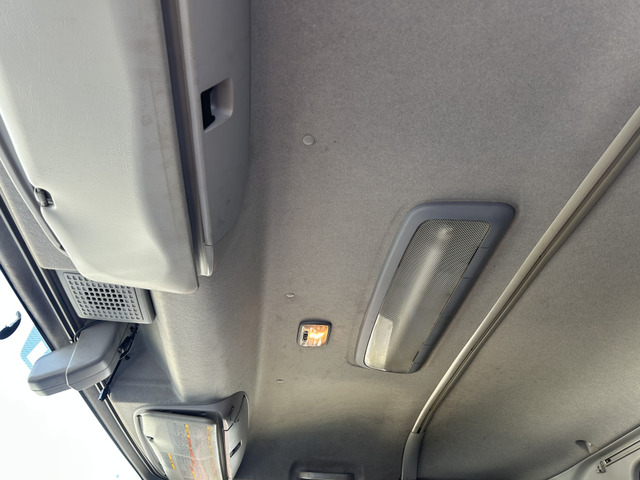 【第五輪荷重11.5t】いすゞギガ/メッキパーツ/ブラック|中古トラックの販売・買取・査定のアイナビ