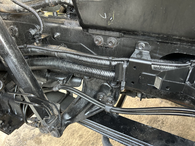 【第五輪荷重11.5t】いすゞギガ/メッキパーツ/ブラック|中古トラックの販売・買取・査定のアイナビ