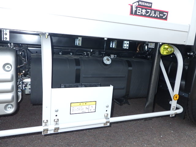 日野 令和6年式 冷凍バン 格納ゲート付き|中古トラックの販売・買取・査定のアイナビ