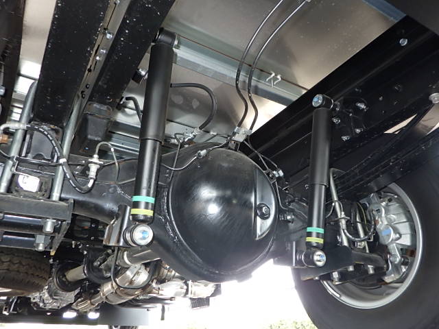 日野 令和6年式 冷凍バン 格納ゲート付き|中古トラックの販売・買取・査定のアイナビ