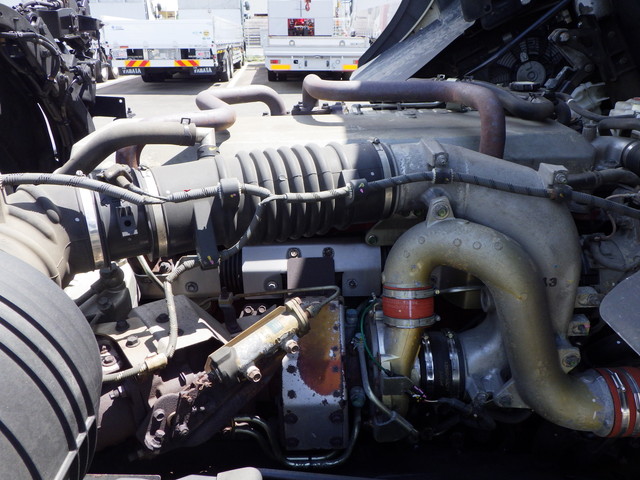 日野2DG-SS1EKHAダブルヘッド第五輪荷重18t|中古トラックの販売・買取・査定のアイナビ