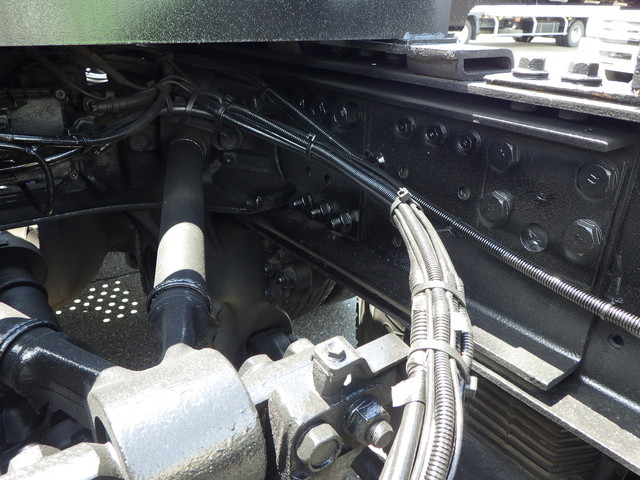 日野2DG-SS1EKHAダブルヘッド第五輪荷重18t|中古トラックの販売・買取・査定のアイナビ