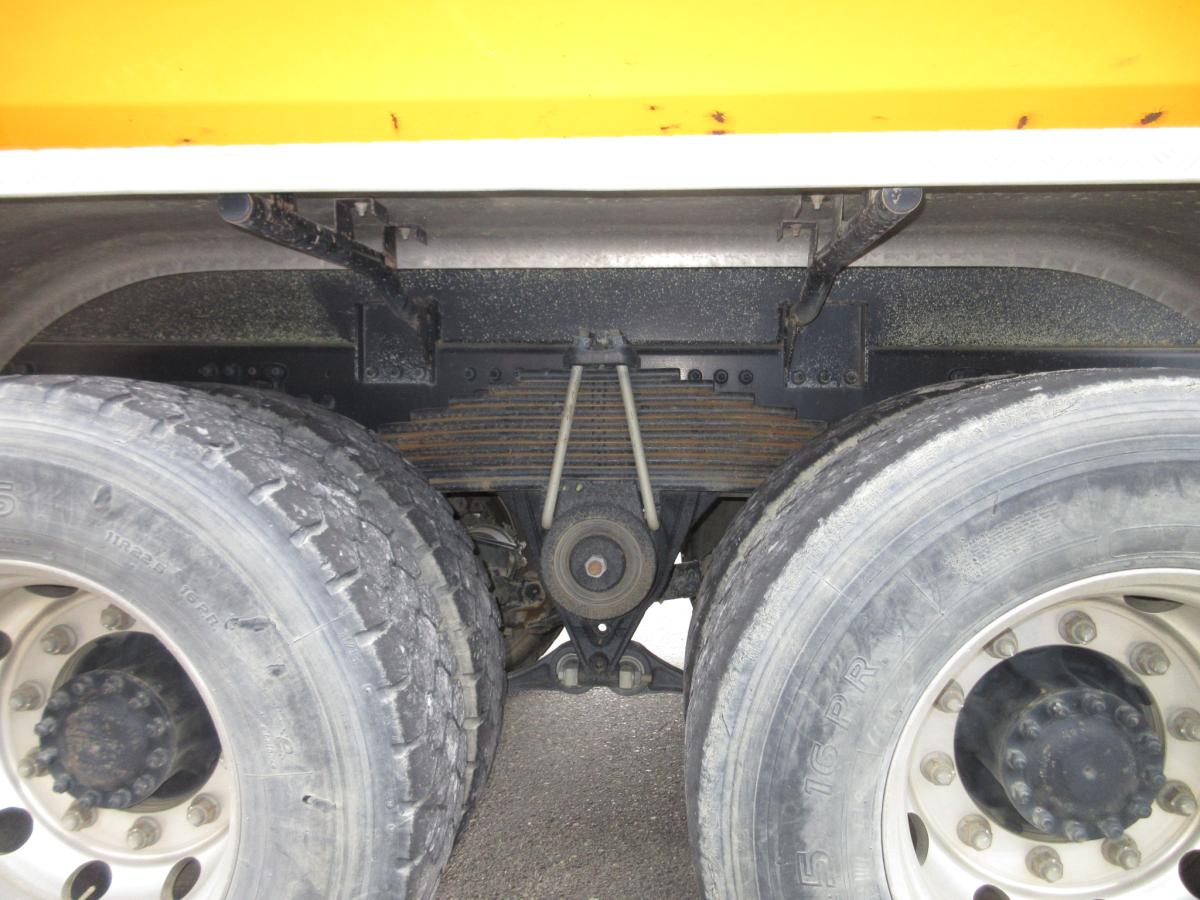 2PGクオン土砂ダンプ|中古トラックの販売・買取・査定のアイナビ