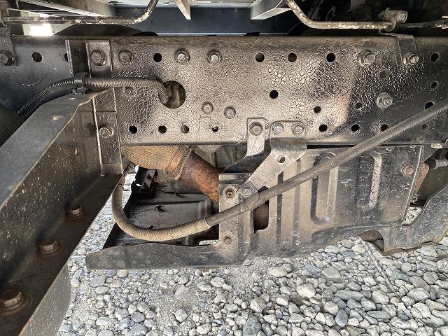 三菱ふそう 平ボディ キャンターガッツ|中古トラックの販売・買取・査定のアイナビ